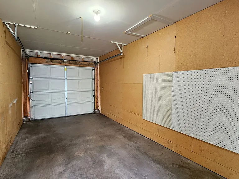 4104 Hillview Way — Photo 40