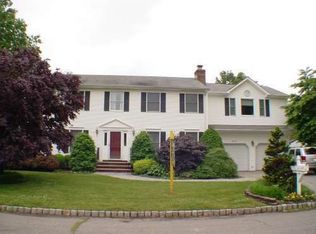 214 Hopkinson St, South Plainfield, NJ 07080