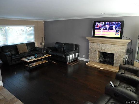 3rd image of 1892 Parkview Cir