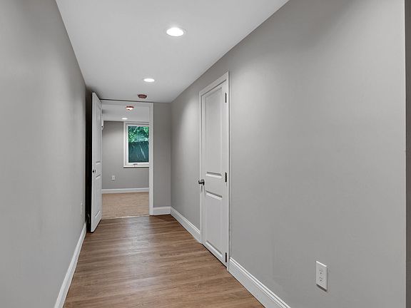 4th image of 62 Dana Ave