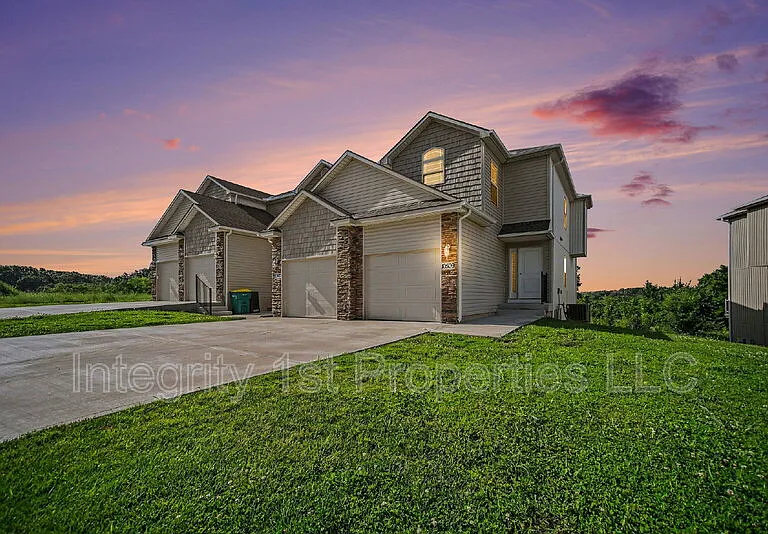 10510 Clubhouse Dr — Photo 1