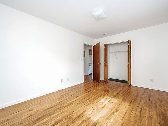 5th image of 4177 Bronxwood Ave