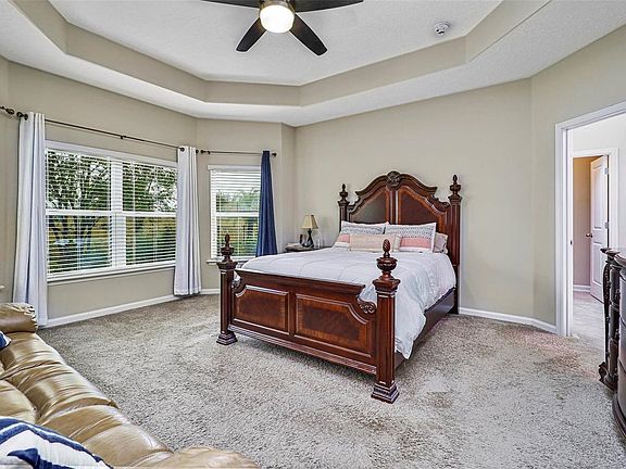 3rd image of 143 N Starling Dr