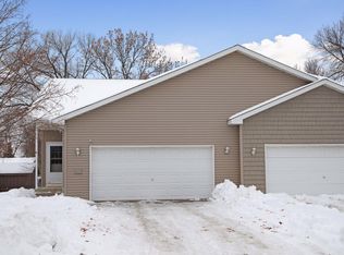 847 Ravoux Cir, Chaska, MN 55318