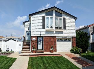 29 Dierauf St, Staten Island, NY 10312
