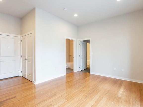 5th image of 3221 Spring Garden St #302-303-30