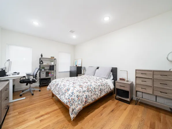 65 Storms Avenue image 12 of 29