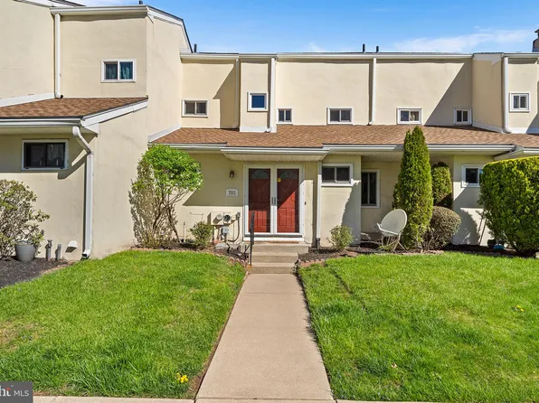 703 Grant Rd, Lansdale, PA 19446