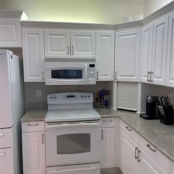 8405 Excalibur Cir #D3 — Photo 10