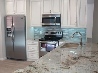 126 Wild Palm Dr, Bradenton, FL 34210