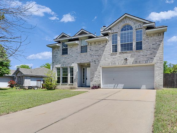 5th image of 316 Country Aire Dr