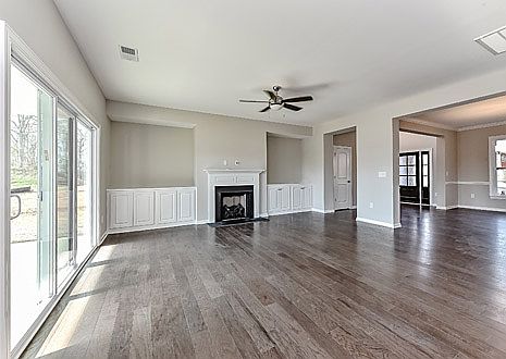 4th image of 174 Hampton Trail Dr