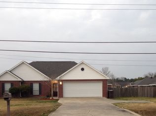 2484 W Gauthier Rd, Lake Charles, LA 70605