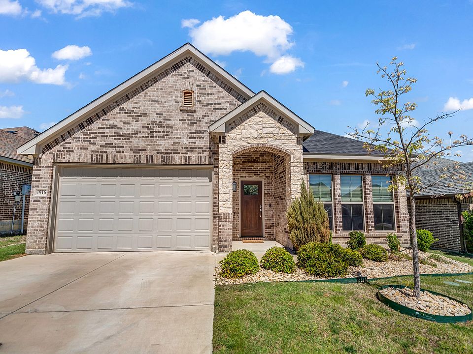 1st image of 1916 Town Creek Cir