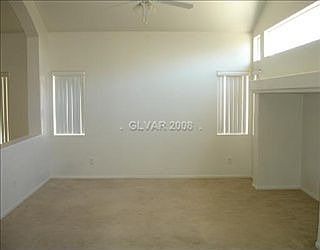 3rd image of 6130 Highland Gardens Dr