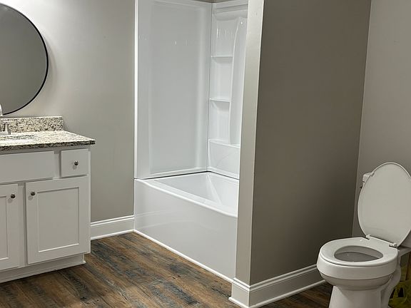 5th image of 23 Wayson Rd #124
