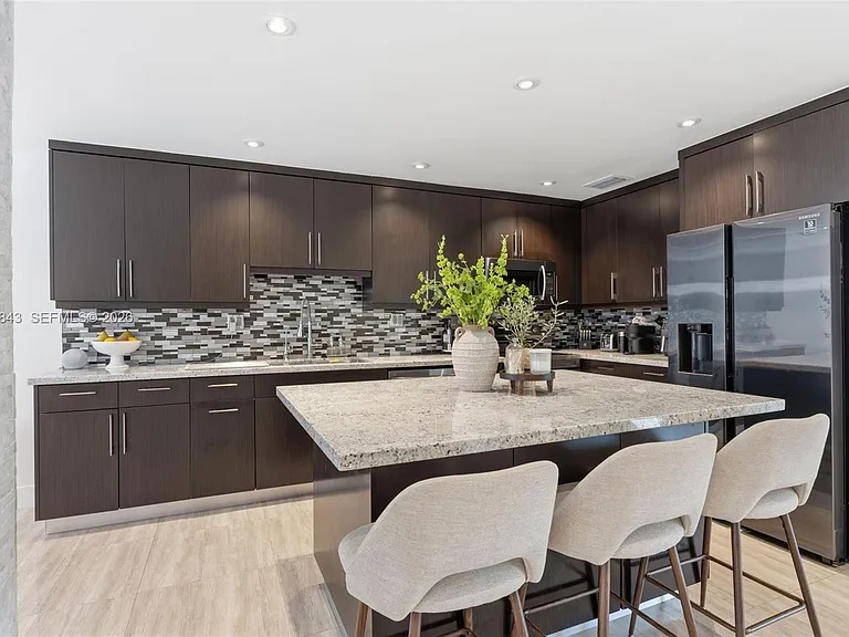 19040 S Saint Andrews Dr — Photo 2