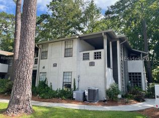 30 Mathews Dr #215, Hilton Head Island, SC 29926