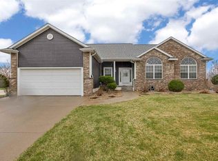 2424 Radcliffe Dr SW, Cedar Rapids, IA