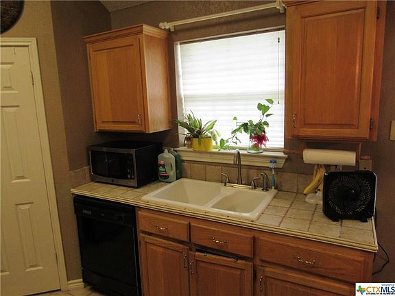 4th image of 512 Crazy Horse Cir