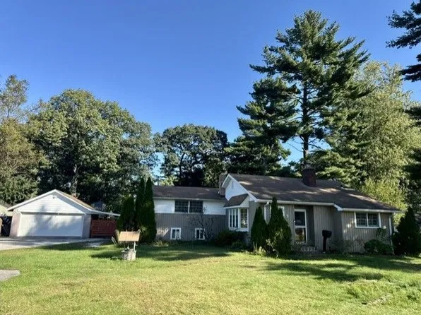 1020 E Miller St, Griffith, IN 46319