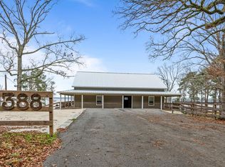 401 County Road 5597, Etoile, TX 75944