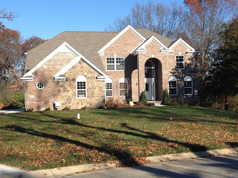 1st image of 10032 Rolling Pines Dr