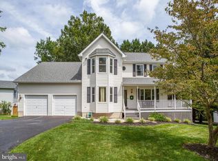 902 Colton Ct, Prince Frederick, MD 20678