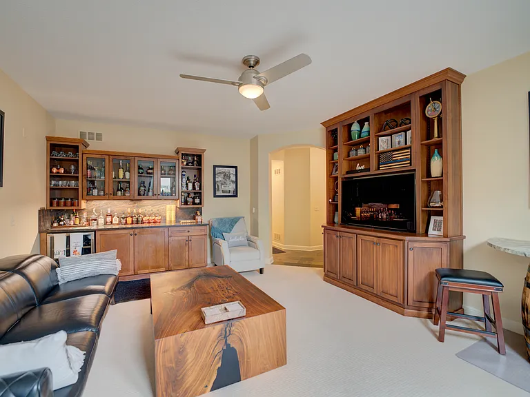 8 Astor Pl — Photo 17