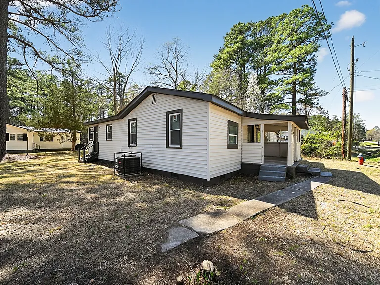 4205 Carroll Ave — Photo 5