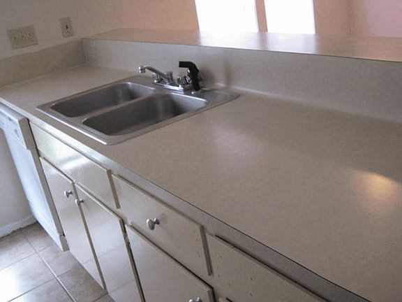 Kitchen sink area