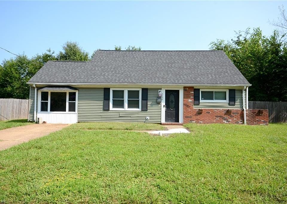 1st image of 5536 Deepdale Dr