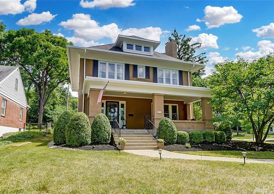 1st image of 304 Schenck Ave