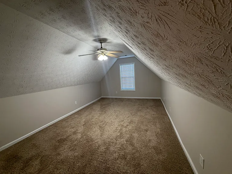 1890 Hampton Walk Ct — Photo 16