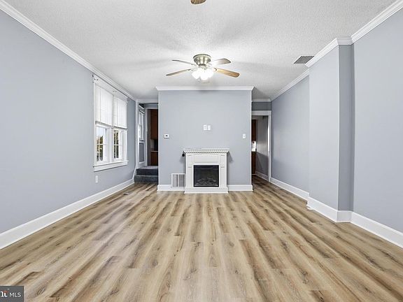 5th image of 977 Baltimore St