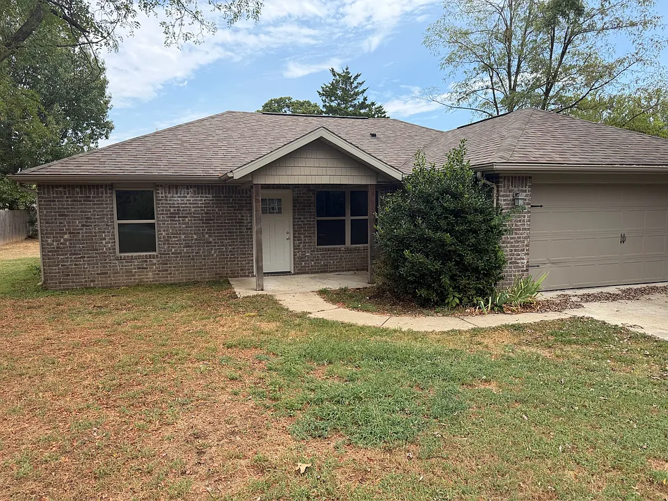 170 Western Heights Cir