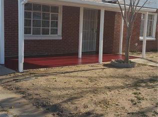 232 Red Robin Dr, El Paso, TX 79915