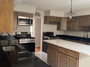 1861 Ella T Grasso Blvd, New Haven, CT 06511