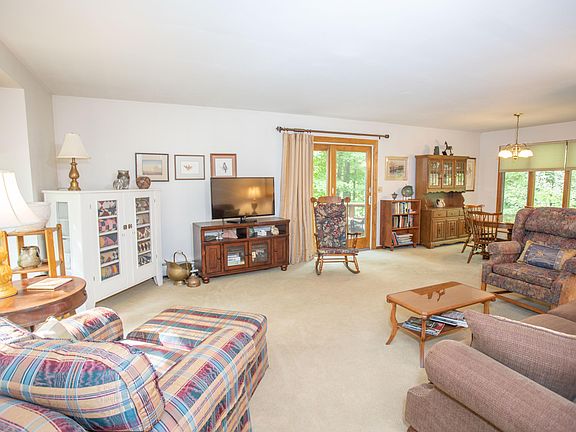 5th image of 15520 157th Ave