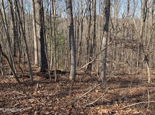 190 Beachwood Dr, Crossville, TN 38558