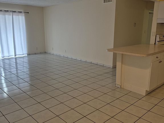 2nd image of 11604 NW 29th Ct #2-C