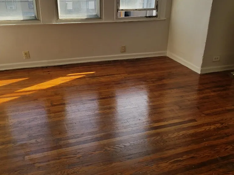 6335 Chester Ave — Photo 3