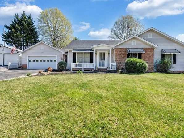 54 Village Ln, Daleville, VA 24083