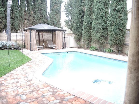 2nd image of 6916 Loma Verde Ave