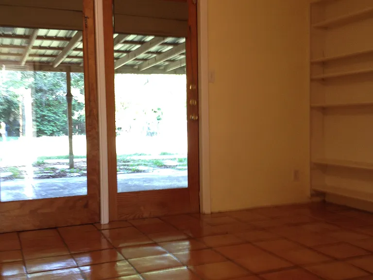5407 Westminster Dr — Photo 11