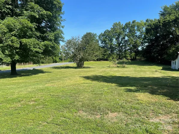 410 Moose St, Albemarle, NC 28001