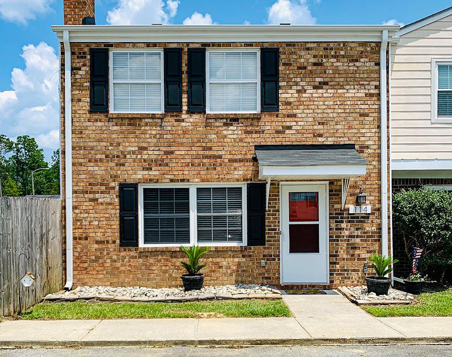 1st image of 114 Villa Dr
