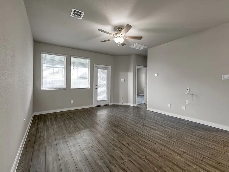 9522 Sugar Berry Dr — Photo 16