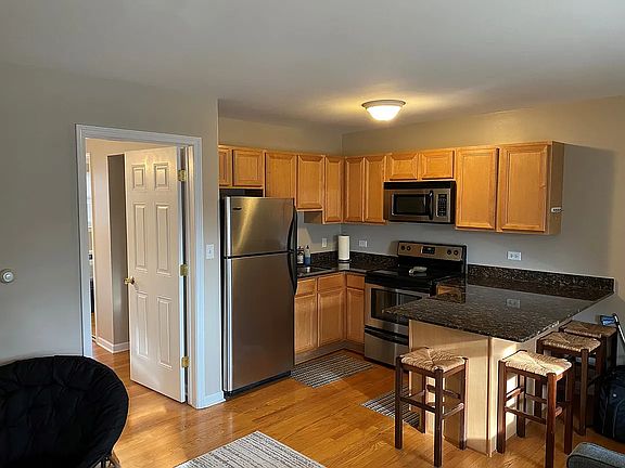 5th image of 6244 N Harlem Ave #4B