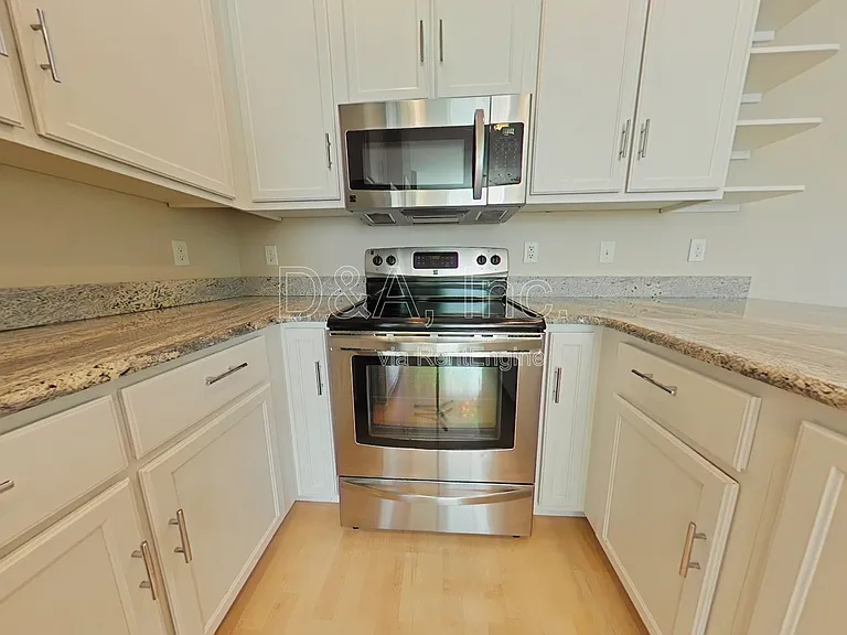 2789 NW Daylily Ave — Photo 8